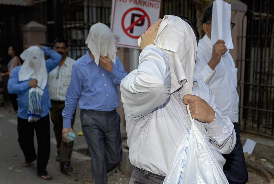 Mumbai: PNB scam case accused after being produced in a special CBI in Mumbai on Monday. The court sent them to judicial custody till March 19. PTI Photo by Shashank Parade (PTI3_5_2018_000226B)