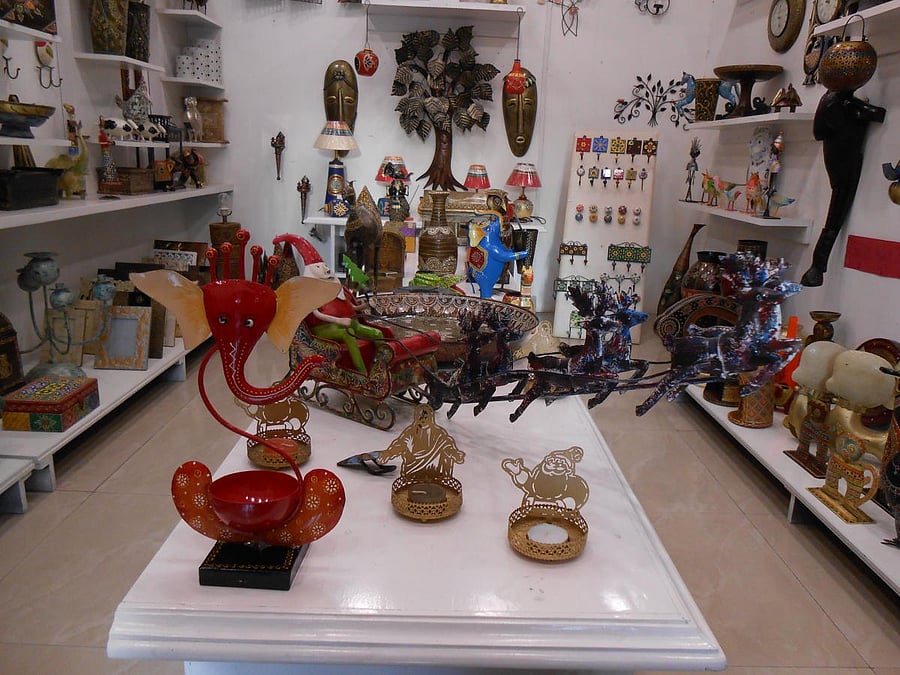 Objects created out of tin and metal at Artisenia. PHOTOS BY AUTHOR