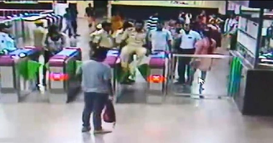 Incessant rains for the second consecutive day in the national capital improved the air quality on Sunday to "satisfactory" level