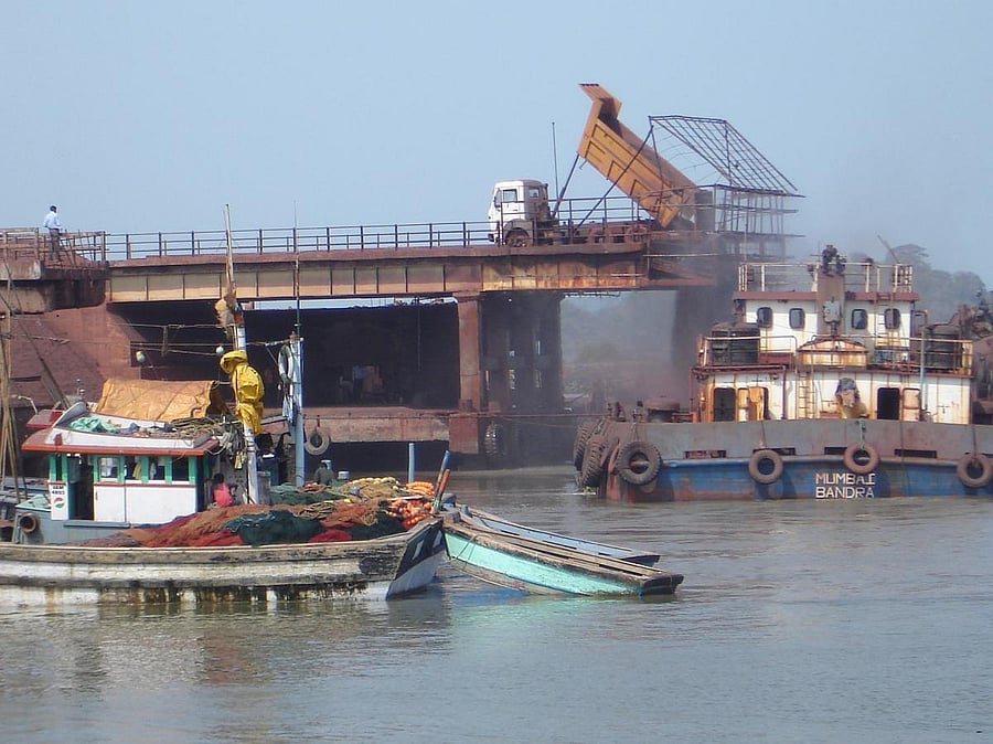The Forest department has spent between Rs 15 lakh and Rs 20 lakh to protect 2.72 lakh metric tonnes of ore at the Belekeri port in Uttara Kannada district. dh file photo