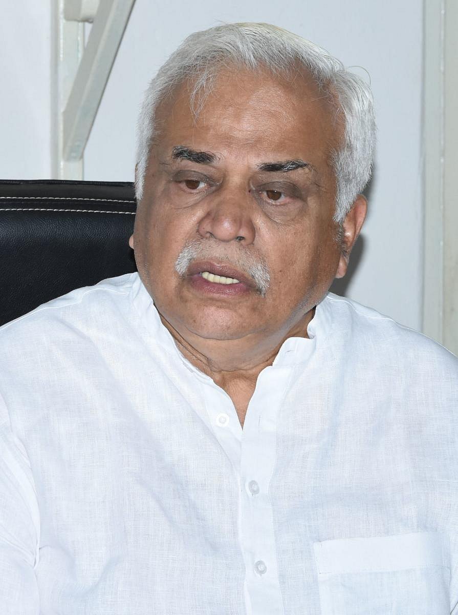 Minister R V Deshpande. DH file photo