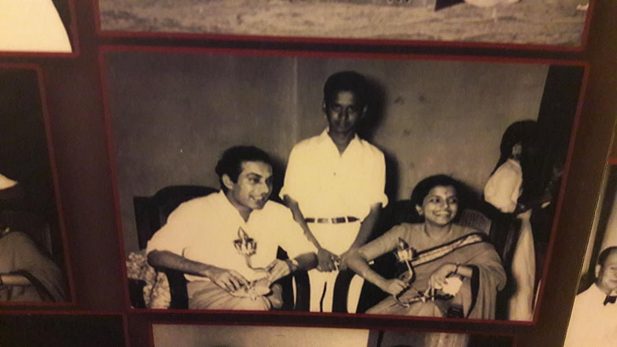 Sudha with Talat Mahmood PHOTOS: RMIM GROUP