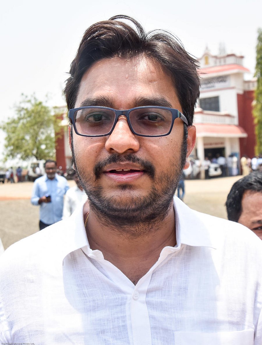 Dr Avinash Jadhav (BJP)