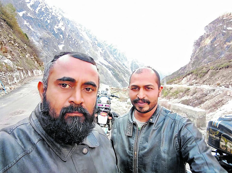 Bikers Ranjith Kiggal and Kashyap Mekeri.