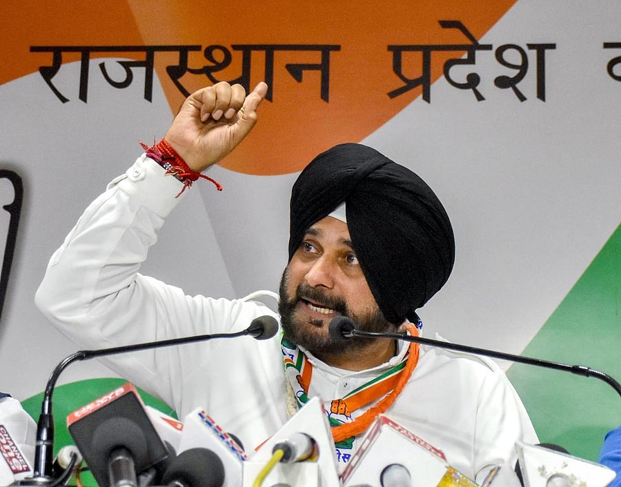 Sidhu met Rahul along with AICC General Secretary Priyanka Gandhi Vadra and Congress Treasurer Ahmed Patel. (PTI File Photo)