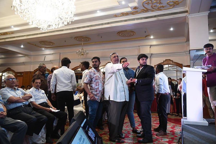 Citizens vent their ire at officials for inaction against irregularities in residential areas.