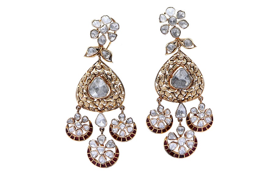 Accessorising with jewellery can take any outfit from boring to one that will get you noticed.