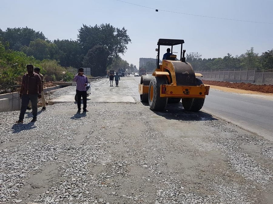 BBMP completes 40% of widening work along Bannerghatta road, blames BDA for delay in issuing TDR