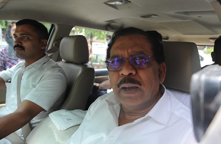 With this, the Congress leadership wants to reconstitute the Cabinet by offering plum positions to rebel legislators who have resigned.