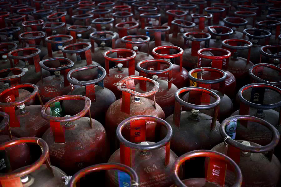 Poor people in Indian villages are unable to purchase refill LPG cylinders under PMUY regularly