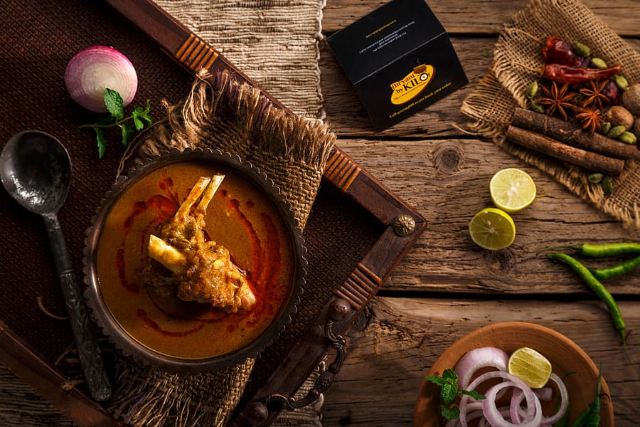Served with fermented bread earlier, the consistency of the original nihari was that of a thick soup that flowed much like velvet down the throat, had a robust taste yet was thin enough to soak up the bread.