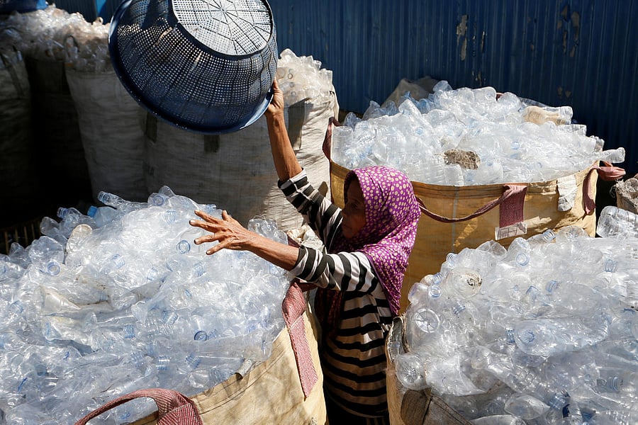 Scientists have found a way to recycle plastics to create high-value materials such as carbon nanotubes, which can not only conduct heat and electricity but also help reduce plastic waste. (Reuters File Photo)