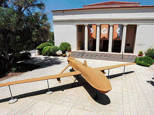 Although he identifies as male, he is legally a woman and competes in women's competition. Swipe up to read more!