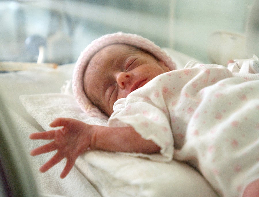 64-yr-old woman becomes oldest mother in China to deliver baby. Representative Image