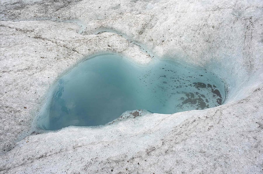 Underwater melting of tidewater glaciers is occurring much faster than previously thought, according to a study which could lead to improved forecasting of climate-driven sea-level rise. (AFP Photo)