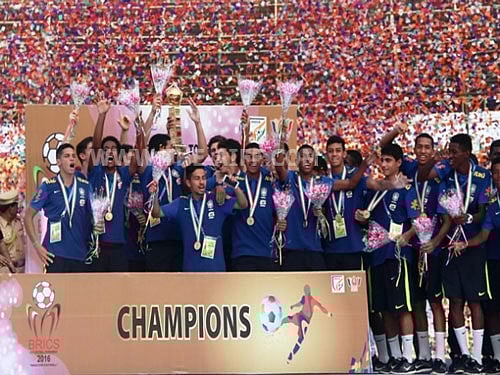 Brazil, who exhibited one touch football with swift short passes, dominated the match throughout at the Nehru Stadium. Image courtesy AIFF.