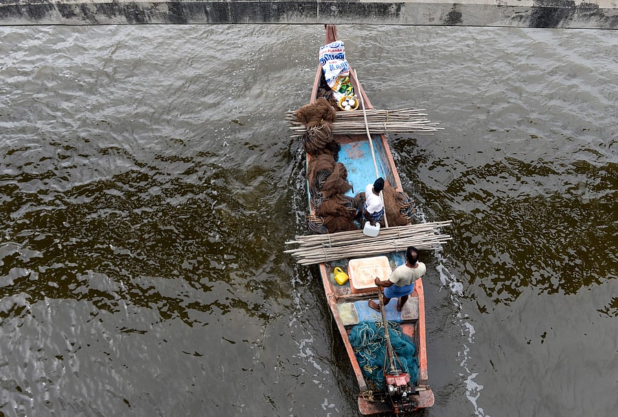 With the 61-day ban on deep sea fishing ending, trawl and purse seine boats will venture out starting Thursday. (AFP Photo)