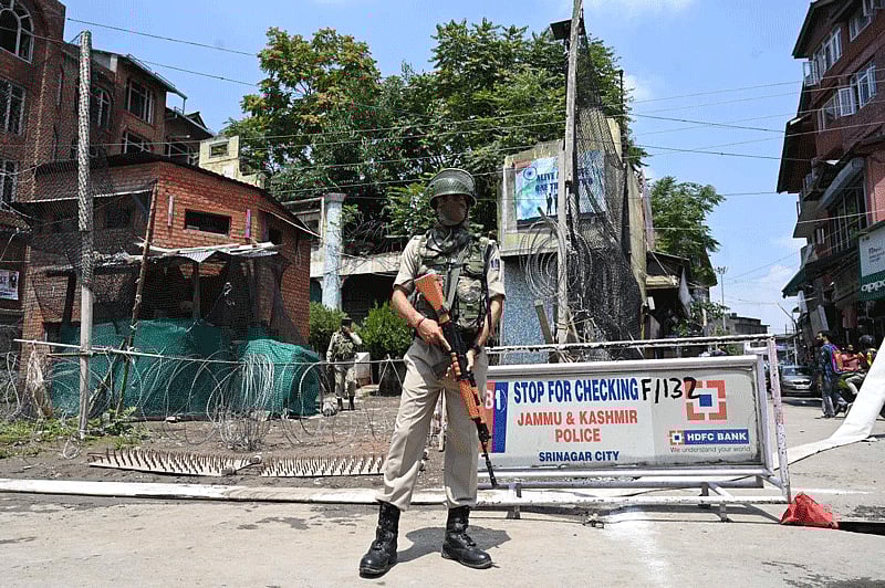 The Jammu and Kashmir government on Friday asked Amarnath Yatris and tourists to immediately make necessary arrangements to cut short their stay in the Valley and return as soon as possible in the wake of intelligence inputs of "specific terror threats" to the pilgrimage. (AFP Photo)