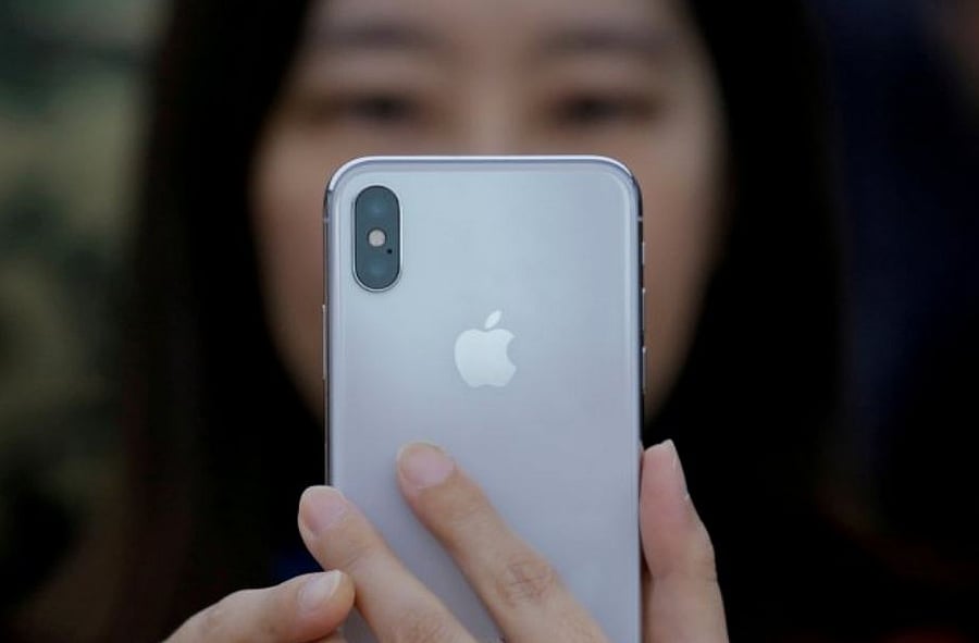 Tips on how to best travel photos on Apple iPhone (Reuters File Photo)