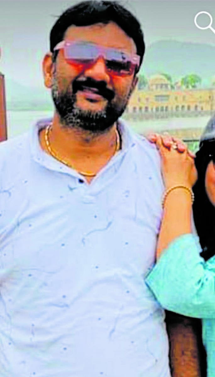 According to Rajajinagar police, it is highly likely that the killers stabbed the businessman to death and later dragged him to the bathroom to set him on fire.