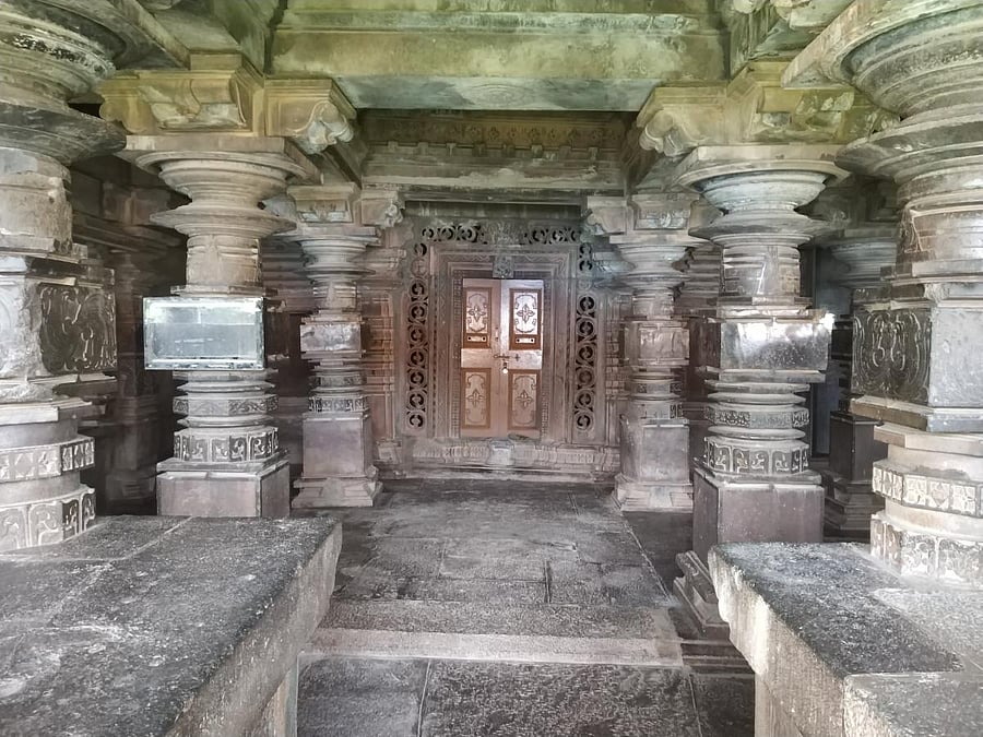 Pillared hall