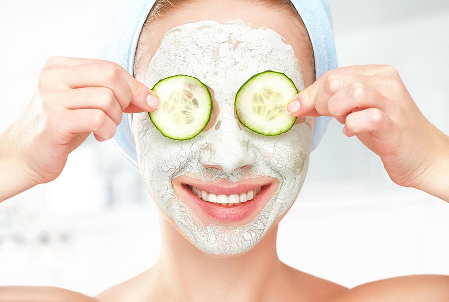 Cleanse your face regularly during monsoon.