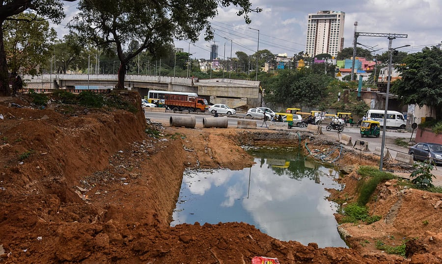 Ongoing work for Okalipuram corridor project near KSR Railway Station. The Railways has to install boxes at two locations on the stretch identified for the construction of underpasses. DH Photo/S K Dinesh