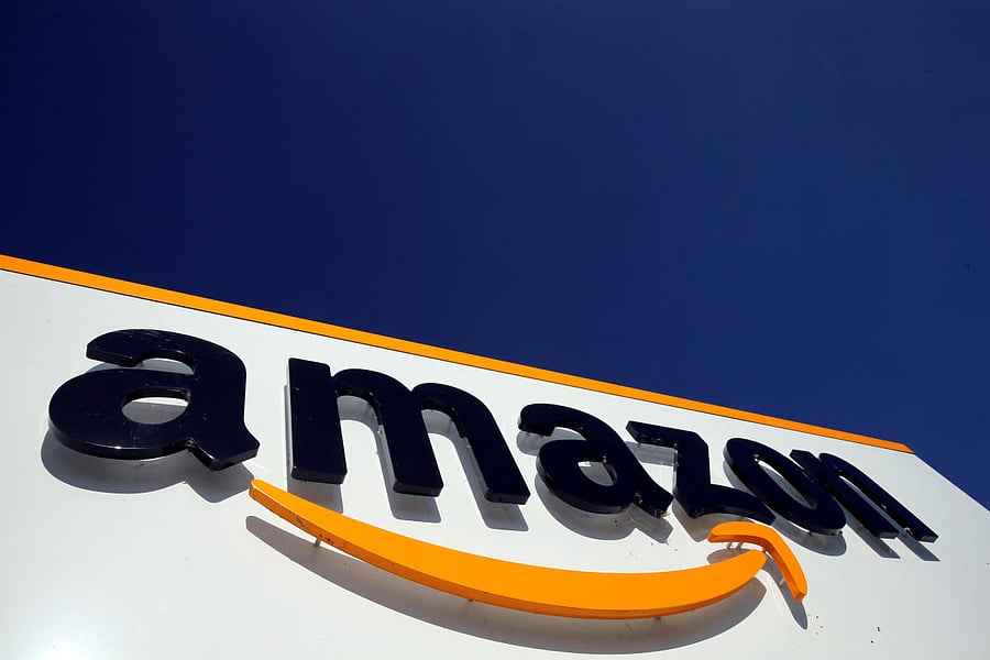 Amazon offered a "Honey Badger" vape device, which resembled a USB flash drive, for 2,799 rupees ($39.35), with flavoured vape refills of mint, butter tobacco, mango and berry. Flipkart also listed the product. Reuters