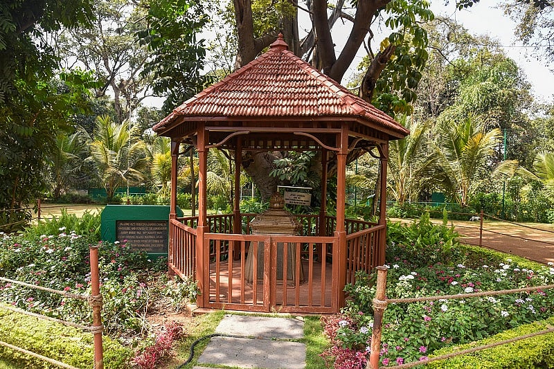 Memorial of Mahatma Mohandas Karamchand Gandhi prayer meeting place in The Lallit Ashok hotel premises, Krmarakrupa road in Bengaluru. Mahatma Gandhi stayed in the Kumarakrupa guest house June to August 1927, that time every evening he came this place and conduct prayer meeting. 
