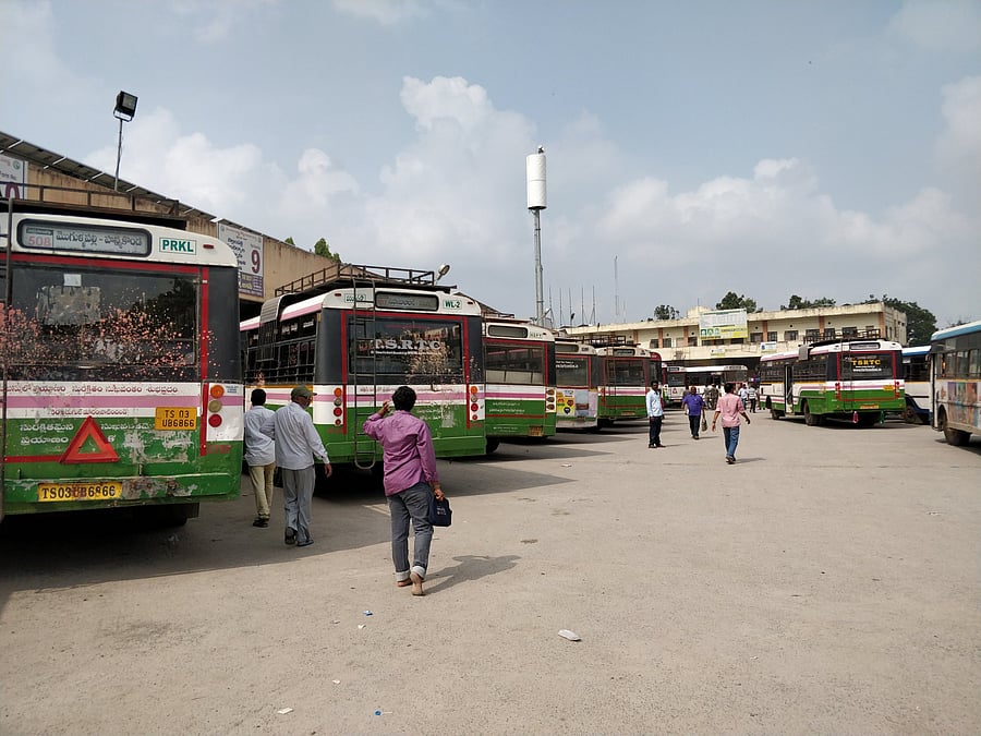 The Khammam bandh call was given by the Joint Action Committee (JAC) of TSRTC and various political parties following Reddy's death. Photo/Twitter