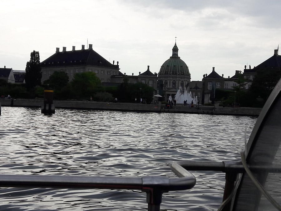 Amalienborg Palace. PhOTOS BY AUTHOR