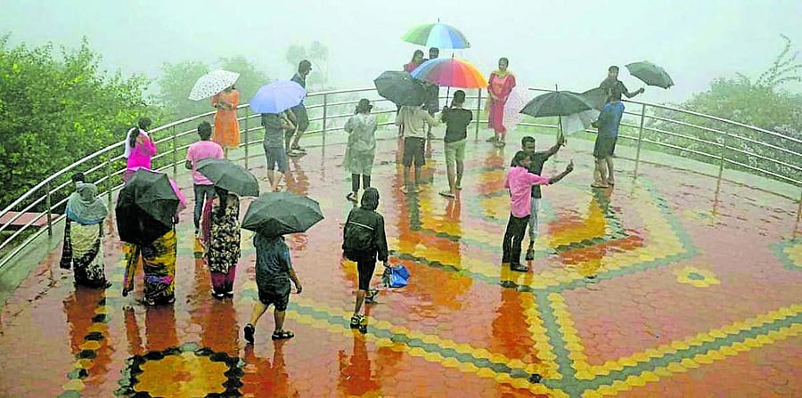 Kodagu district witnessed light showers in most of the places. DH photo.