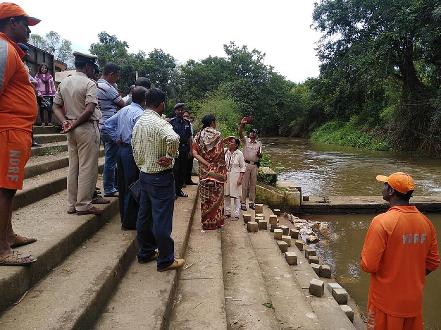 Deputy Commissioner Annies Kanmani Joy visited Bhagamandala in Kodagu on Thursday.