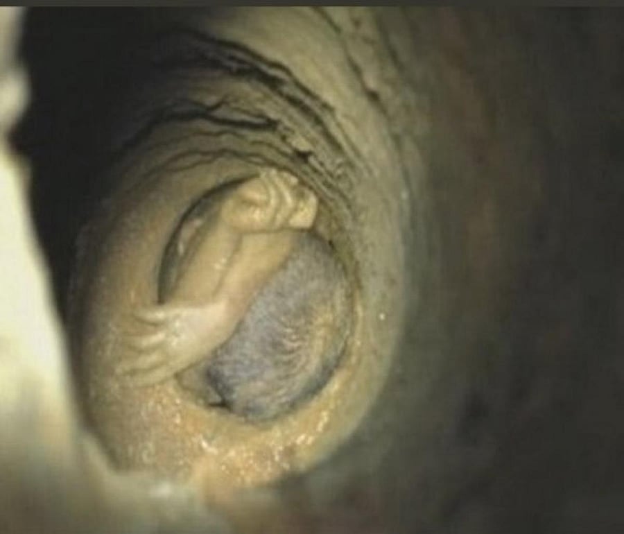 A picture of Sujith trapped inside a borwell. DH Photo