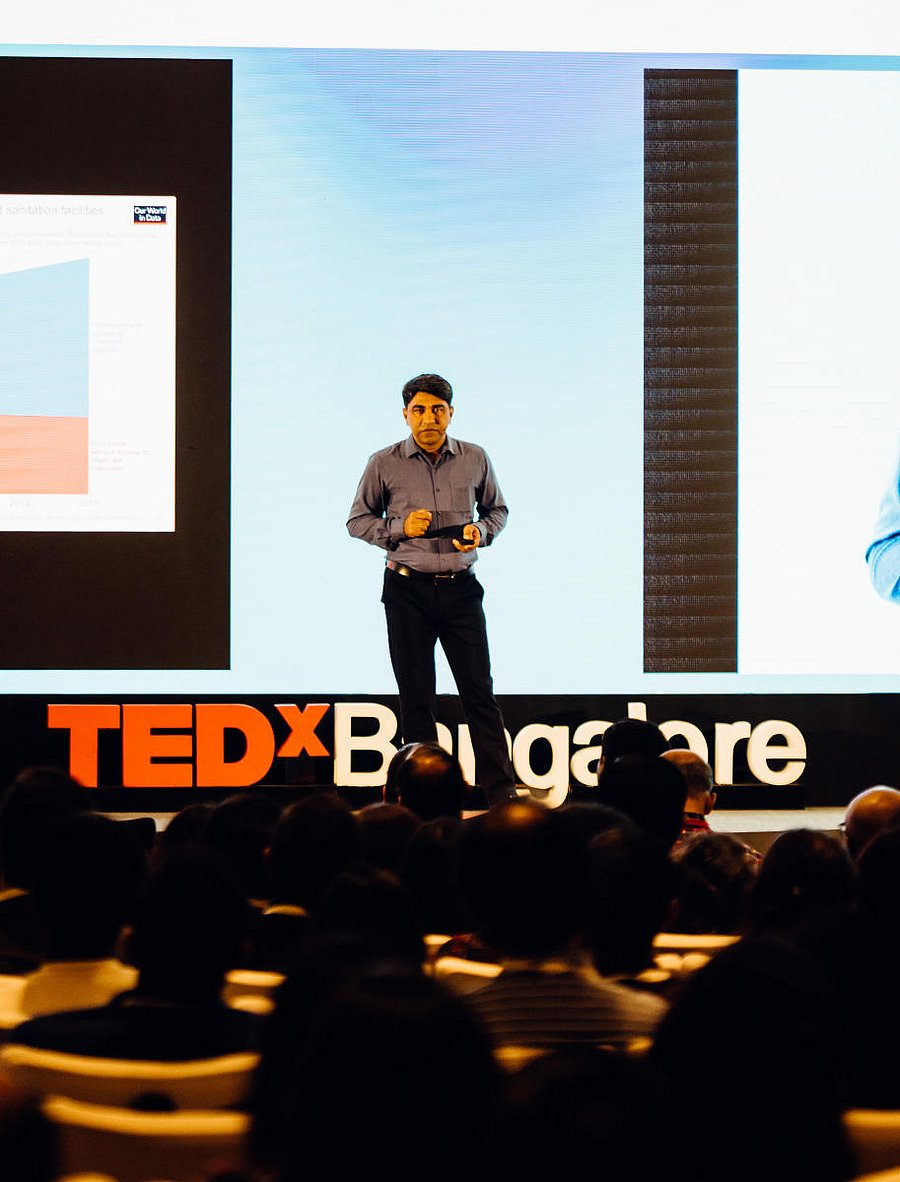 Ukrainian authorities are working to hunt down collaborators who aided Moscow during the occupation of Kherson.