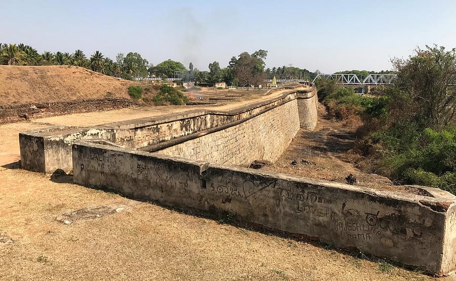 forfeit:The remains of the citadel (on the left) near the place where the fort was breached by the British. photos by author
