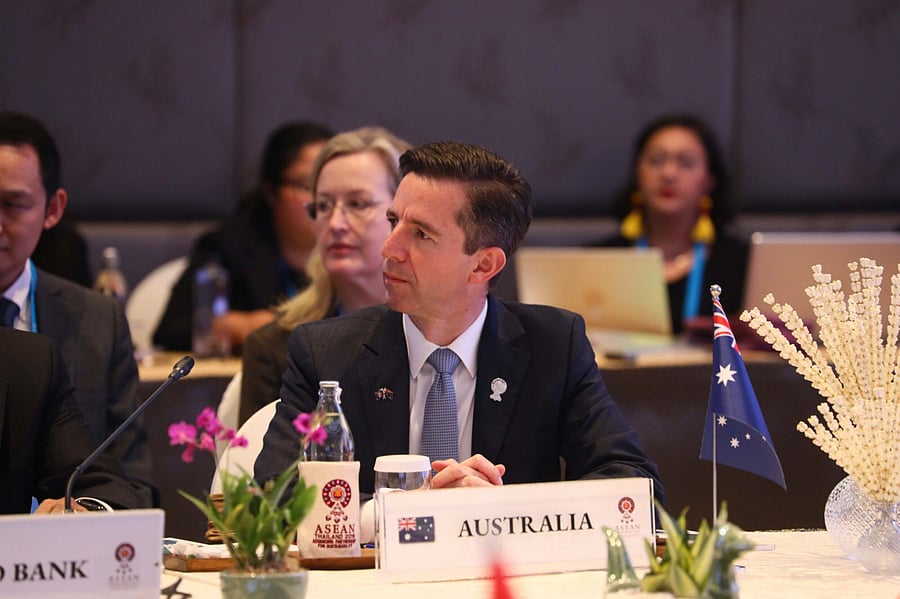 My understanding is... that India is going to continue discussions and negotiations. Our door is always open to India, said Australia's Minister for Trade Simon Birmingham. Photo/Twitter (@Birmo)