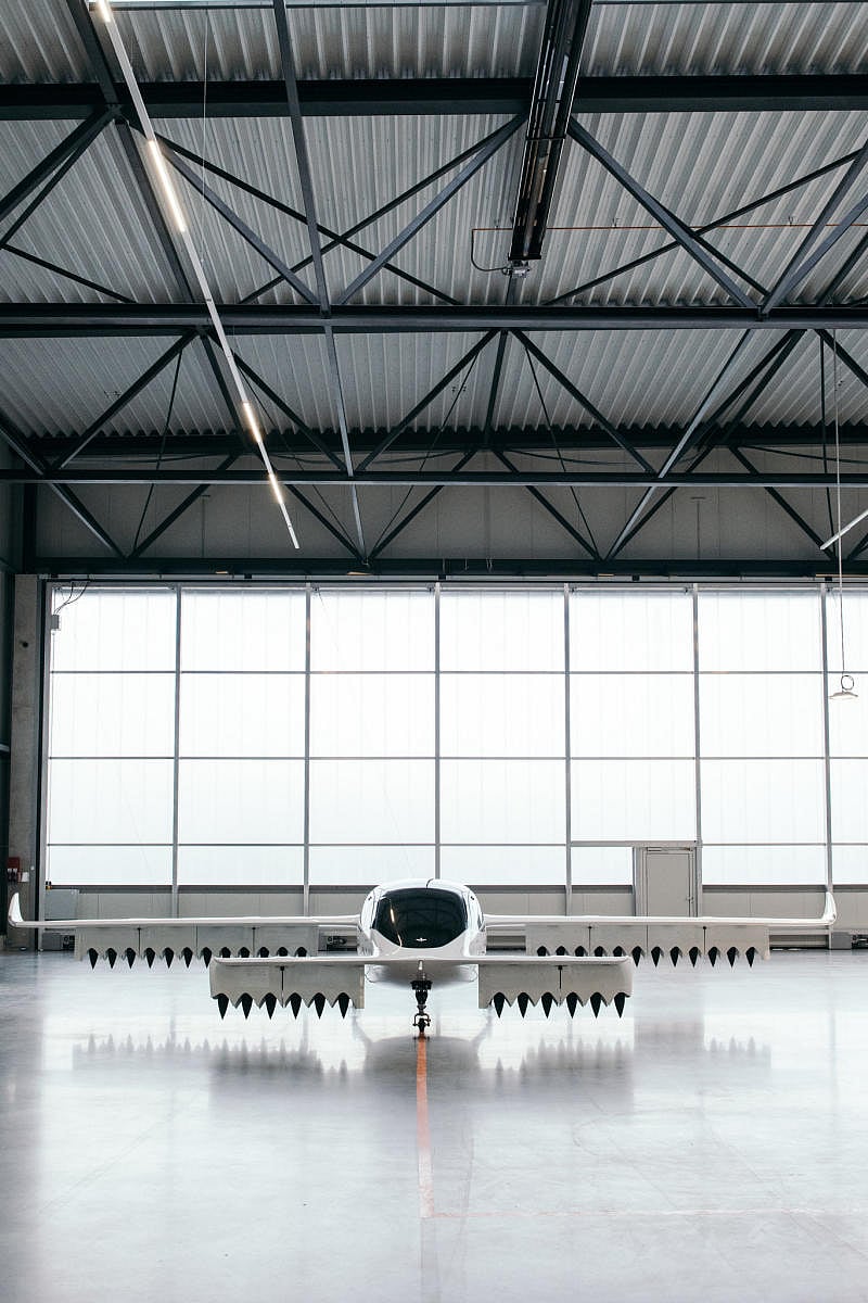 The Lilium prototype in a hangar in Wessling, Germany. (The New York Times)