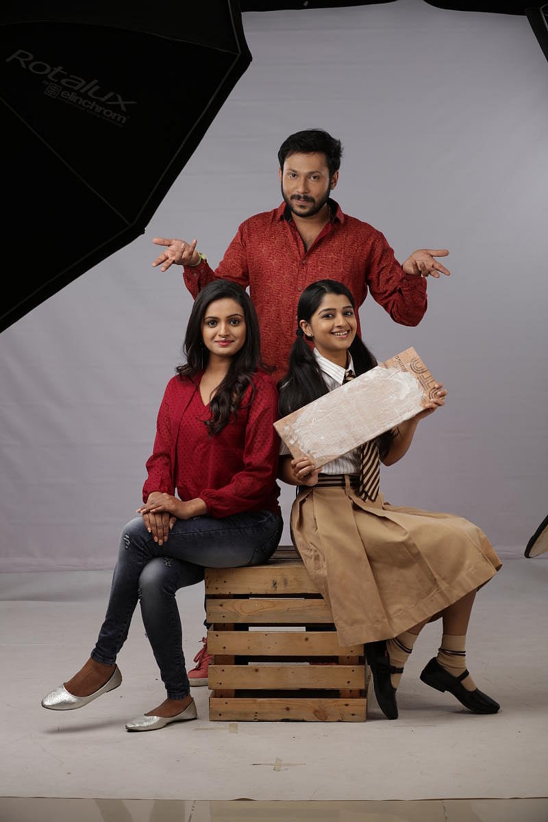 Abhishek (center) has acted and directed the film.