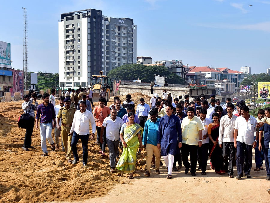 MP Nalin Kumar Kateel inspects the work on the flyover at Pumpwell Circle, Mangaluru.