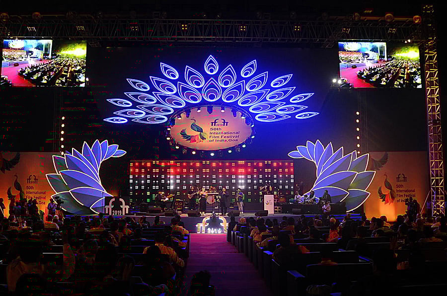 Singer Shankar Mahadevan and team perform at the opening ceremony at Dr. Shyama Prasad Stadium in Goa on Wednesday. | DH Photo: Pushkar V