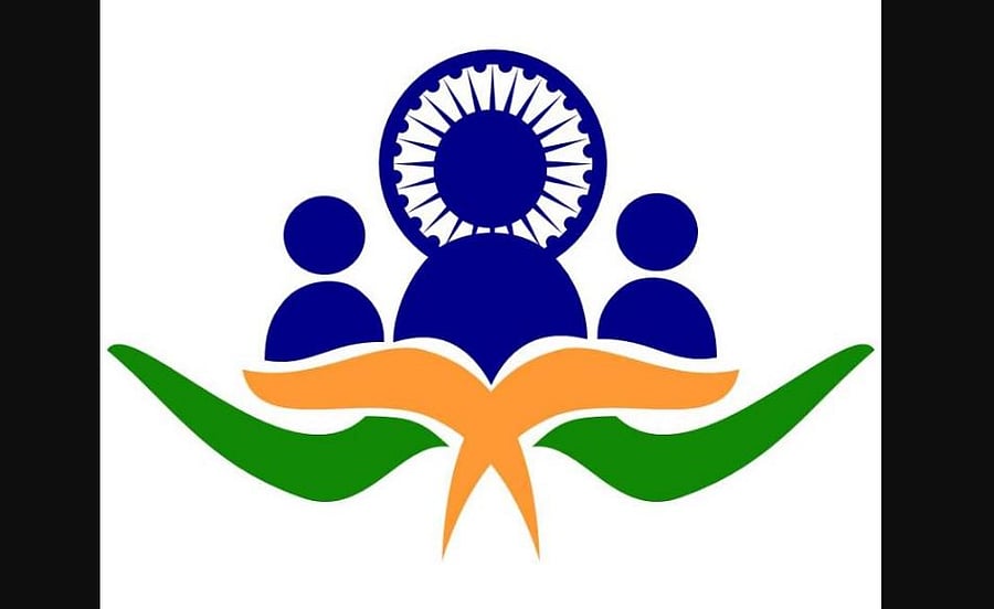 While it managed to select one for the logo designed by Prashant Mishra from Uttar Pradesh's Prayagraj, the Lokpal could not finalise a single one from the over 4,700 entries prompting the Lokpal members to look one for themselves. Photo/Twitter (@PIB_India) 