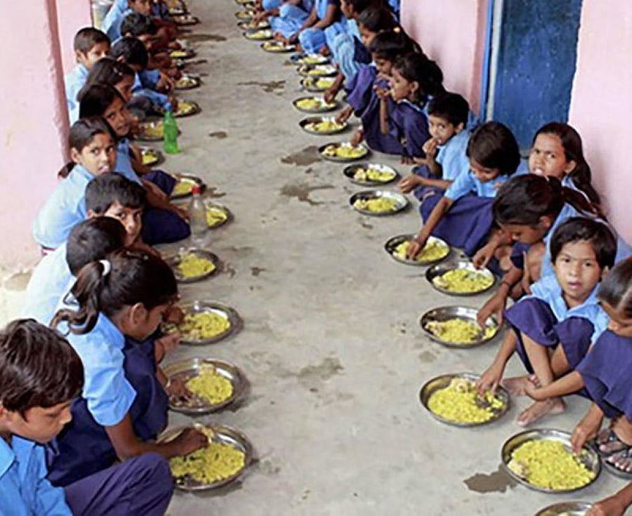 It may be recalled that during the Siddaramaiah-led previous Congress regime, the government had withdrawn the midday meal facility served by the Kollur temple to the children of the school run by RSS leader Kalladka Prabhakar Bhat.