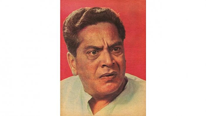 Lagoo, who was a trained ENT surgeon, played important role in the growth of theatre movement in Maharashtra in post-Independence era alongwith Vijay Tendulkar, Vijaya Mehta and Arvind Deshpande. (Twitter Image/ @anandbinny06)