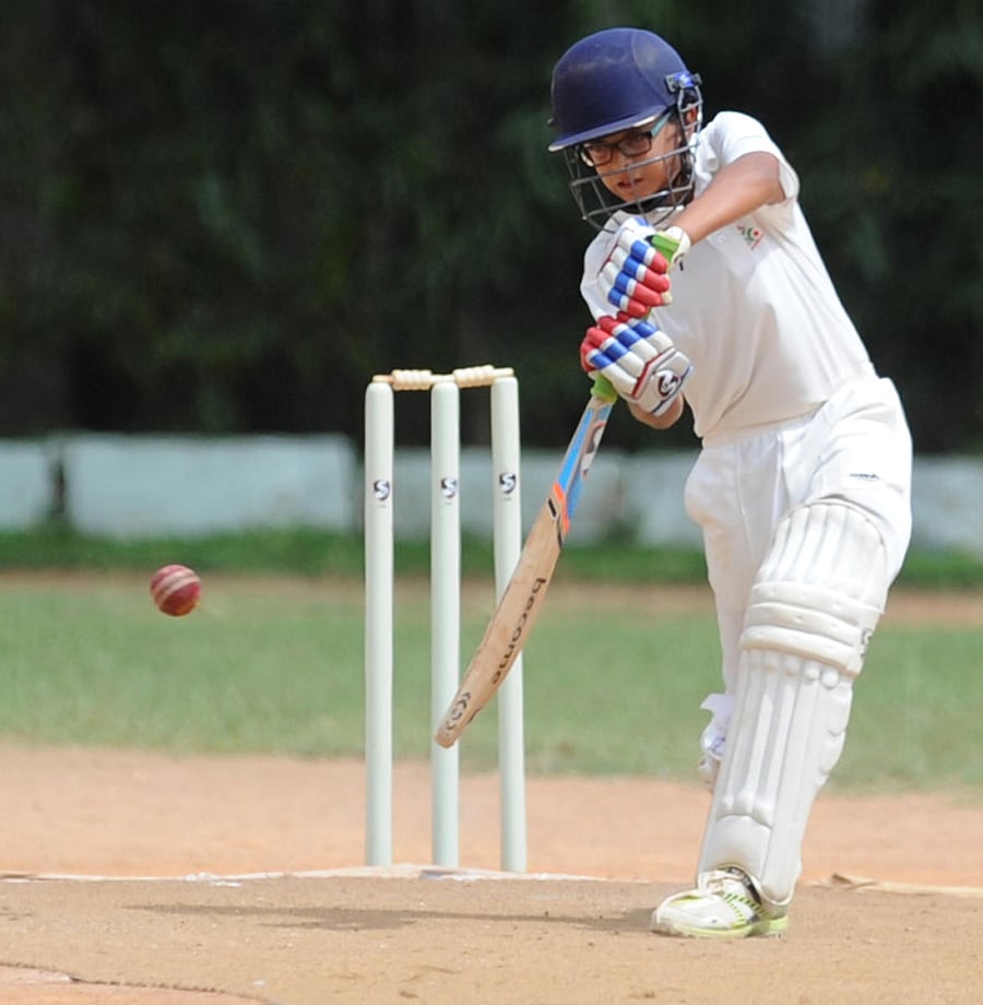 Former Indian cricketer Rahul Dravid's eldest son Samit in action. (DH Photo)