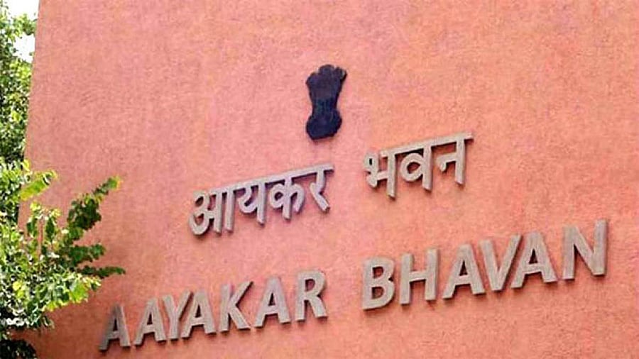 <div class="paragraphs"><p>Income tax office. </p></div>