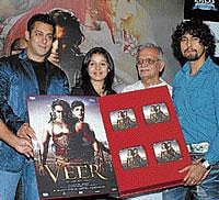 bang on Salman Khan with musicians at the launch.