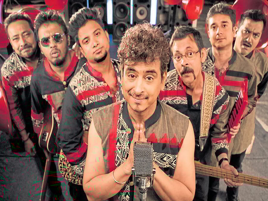 rocking on The members of 'Euphoria'.