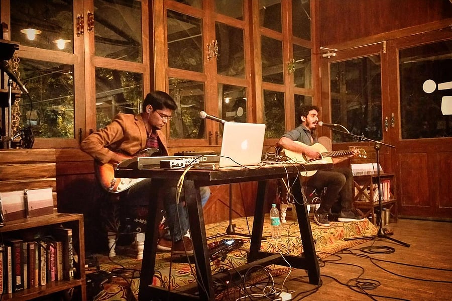 Music venues try theme weeks