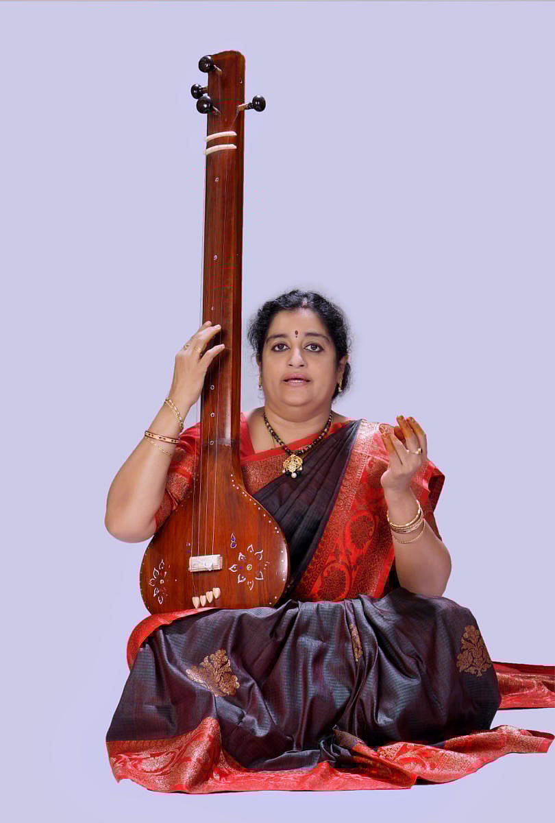 The small hill stations of Uttarakhand, known for their pristine lakes, scenic spots and adventure activities are now offering out-of-this-world experience to travellers